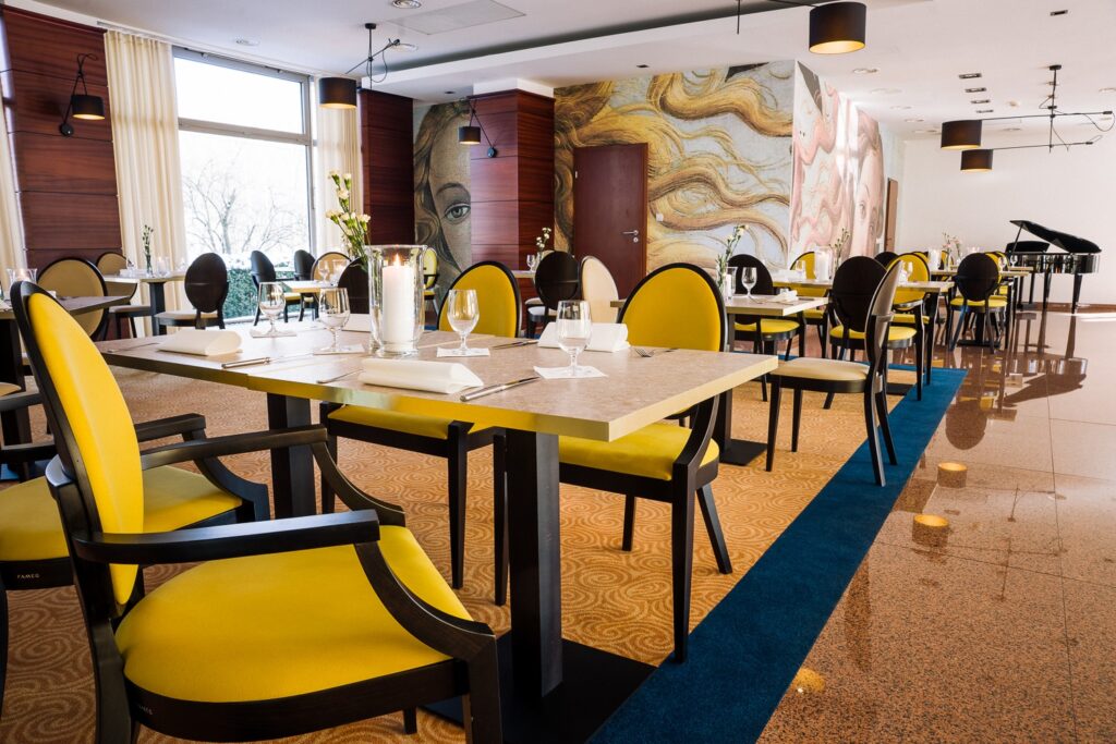 Restauracja w Ustroniu z przestronną salą – idealna na wesele, komunię lub obiad rodzinny